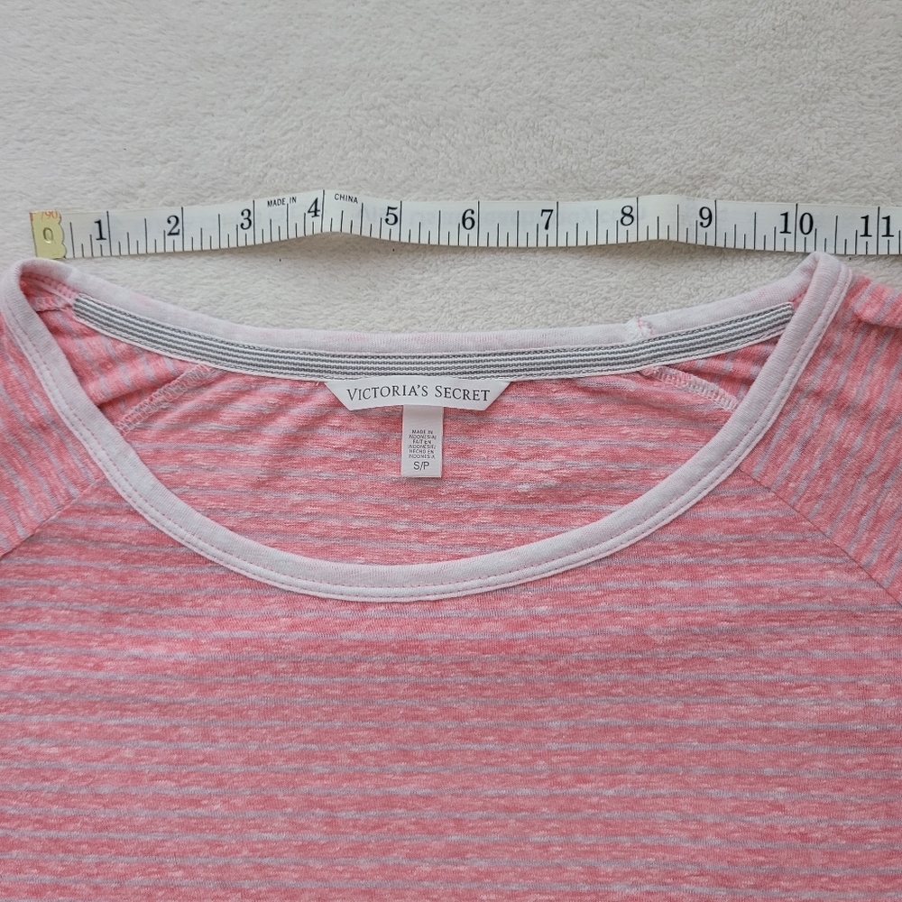 Victoria's Secret | Split Back Active Tee Pink like new Small EUC - Picture 6 of 14